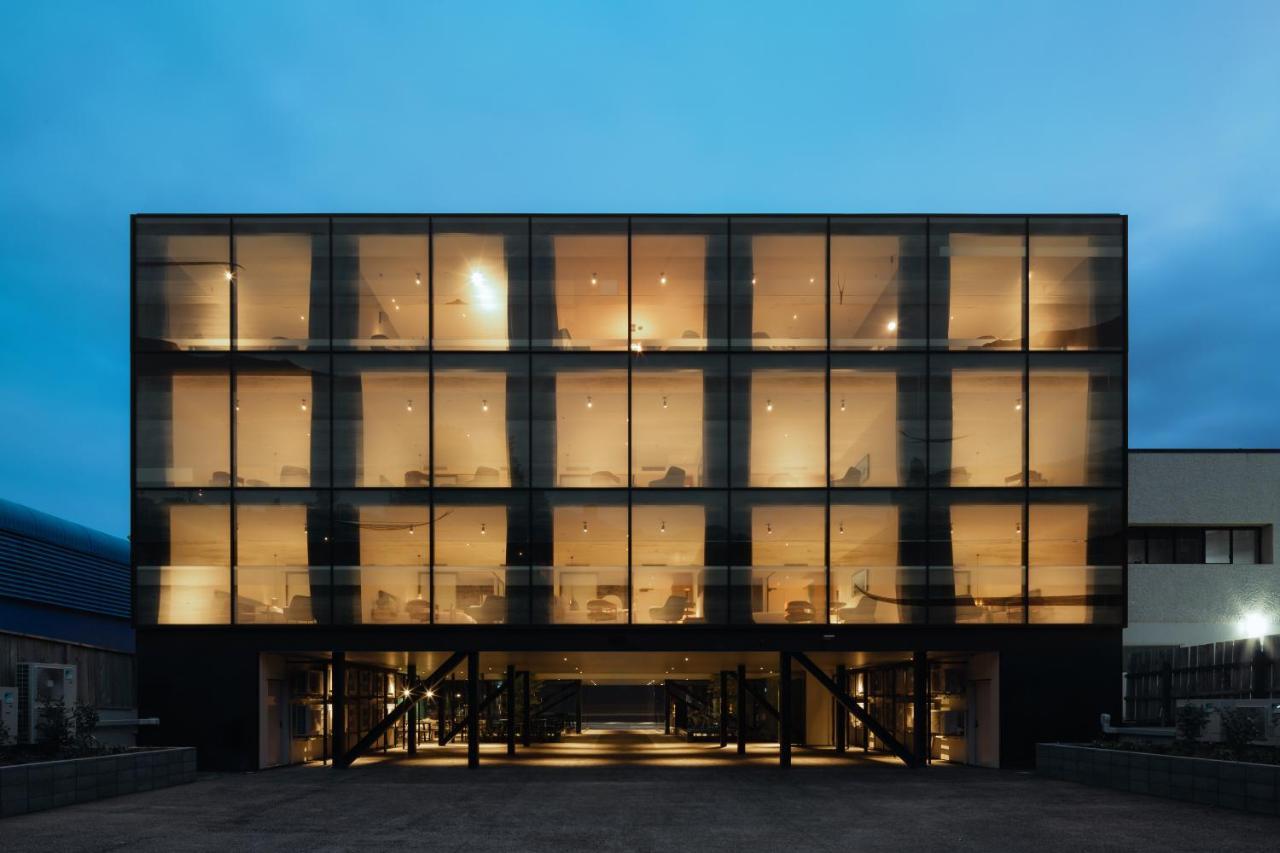 Ebb-ดะนีดิน ภายนอก รูปภาพ The new building of the University of Liechtenstein