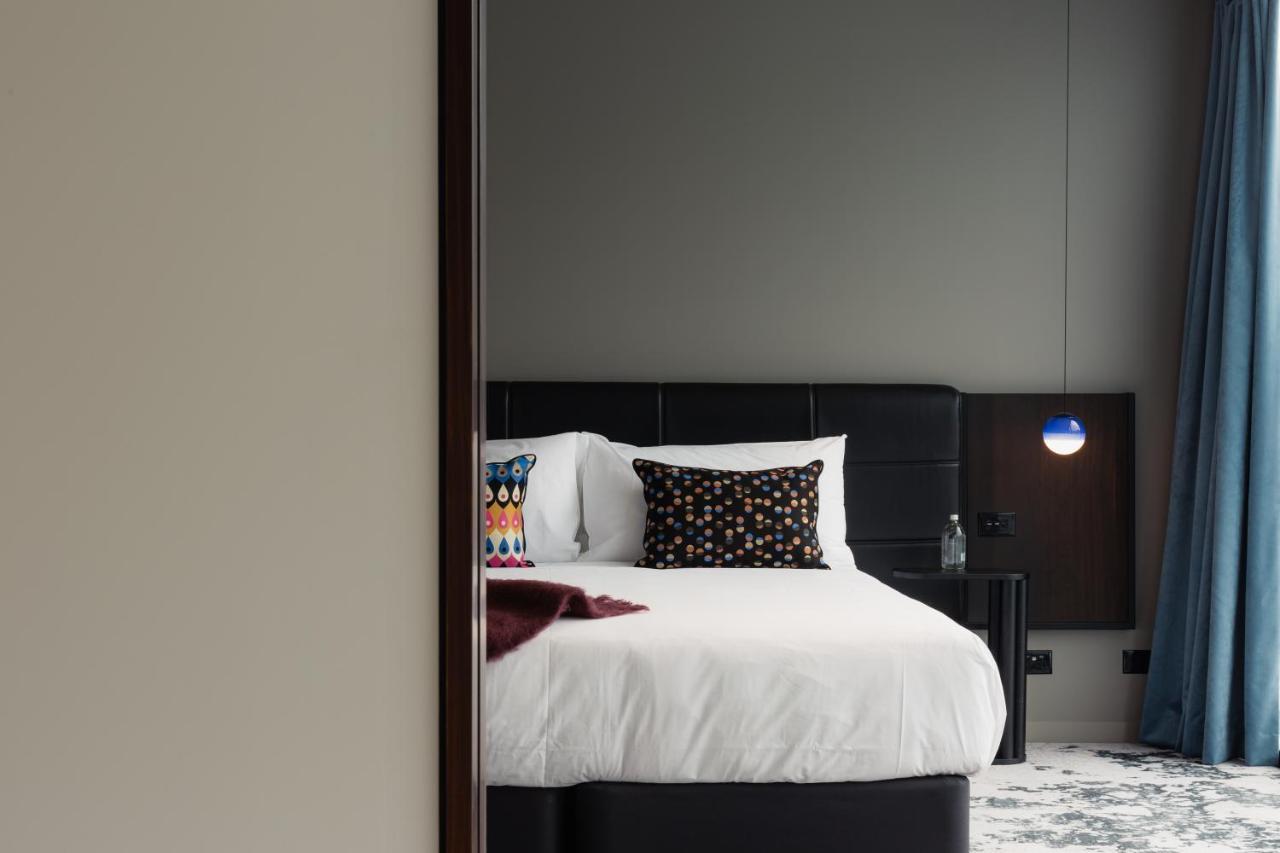Ebb-ดะนีดิน ภายนอก รูปภาพ A bedroom at the hotel