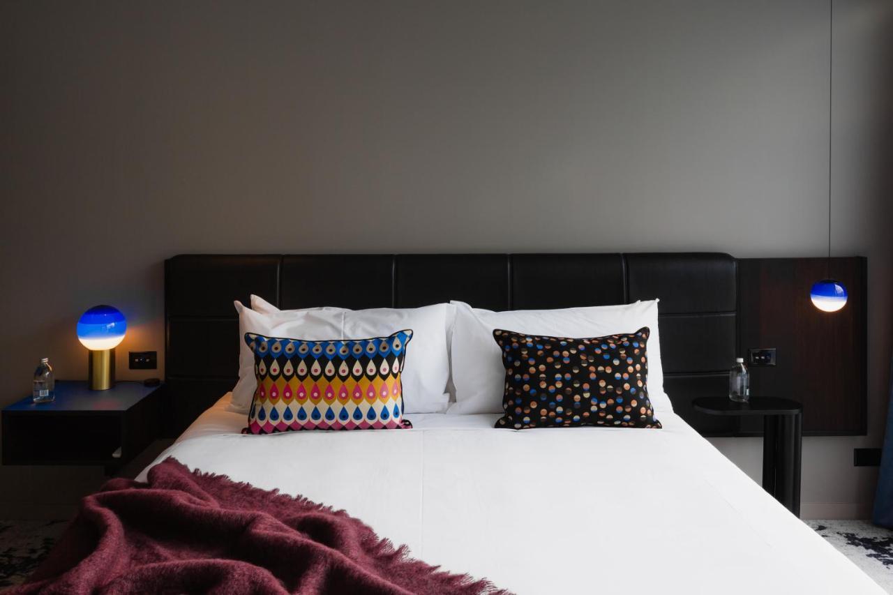 Ebb-ดะนีดิน ภายนอก รูปภาพ A bedroom at the hotel