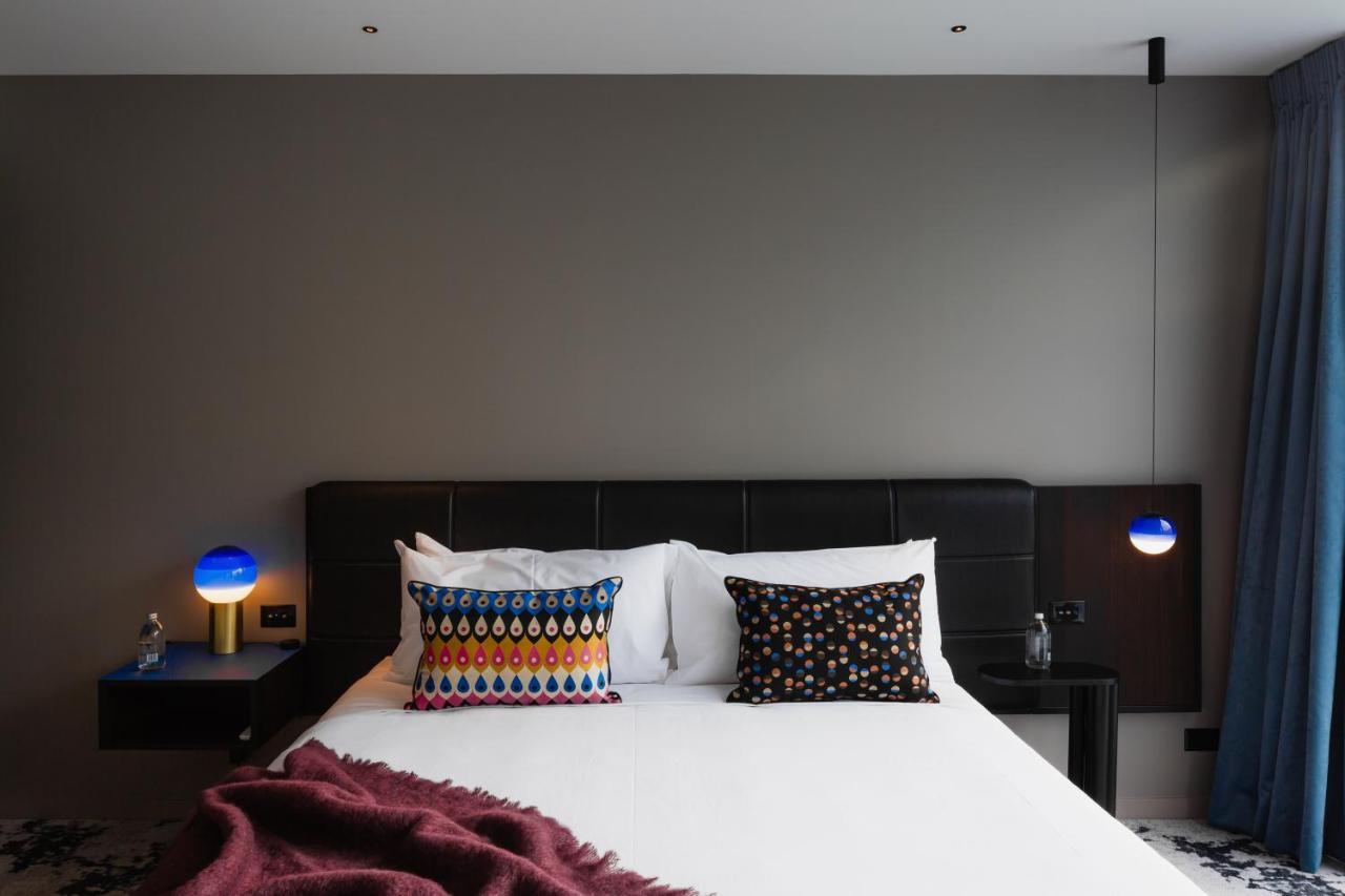Ebb-ดะนีดิน ภายนอก รูปภาพ A bedroom at the hotel